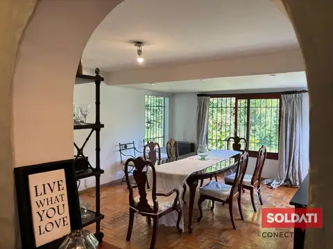 Casa 7 ambientes con 3 baños