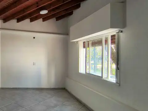 Casa  en Alquiler en La Plata, G.B.A. Zona Sur, Argentina