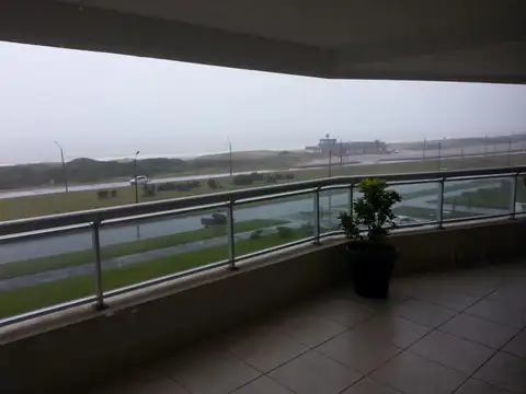 Departamento en Alquiler de 3 dormitorios