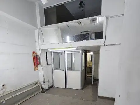 Emilio De Alvear 700, Piso 0