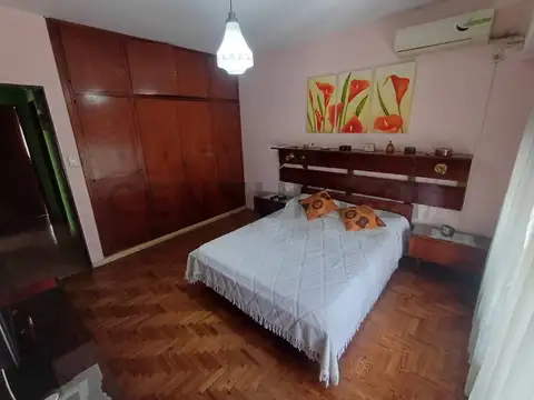 907m2 en Beccar: 2 Casas Independientes. Una de 5 Amb y otra de 3 Amb. Todo en 1 Lote | Ideal Invers