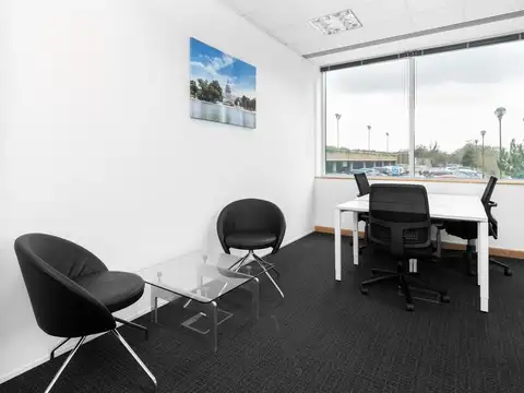 Acceso todo incluido a oficina profesional para 3 personas en BUENOS AIRES, Laminar II Catalinas