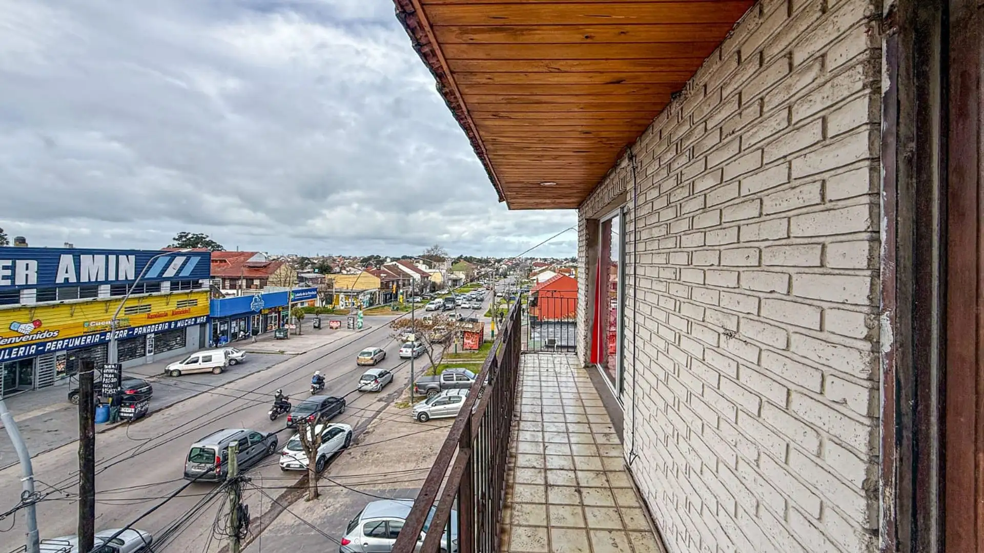 Venta Depto 4 amb con balcón zona sur