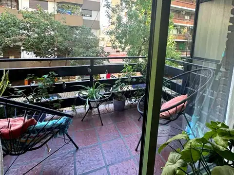 Angel Carranza 2300, Piso 2