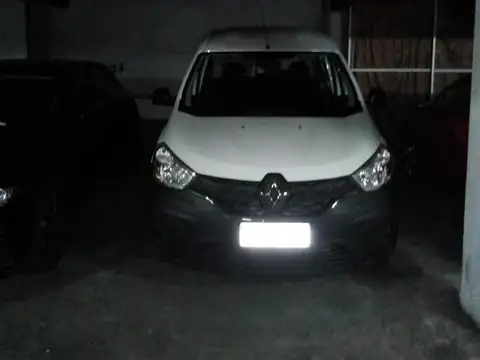 Laprida 828 -Cochera ALQUILER - Centro