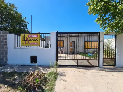 Comoda casa sobre Espora 8515, ciudad de Glew