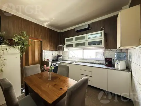 Venta Casa de 3 ambientes en Caseros