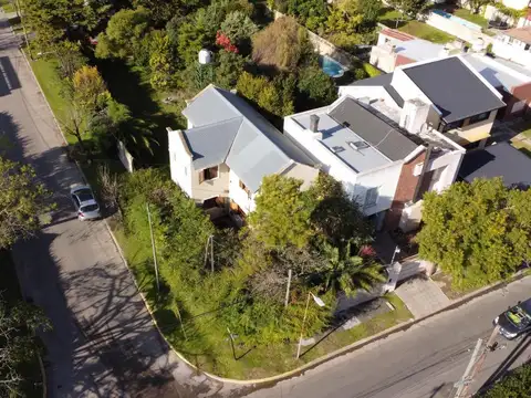 Casa en Venta en Manuel B Gonnet, USD 165.000