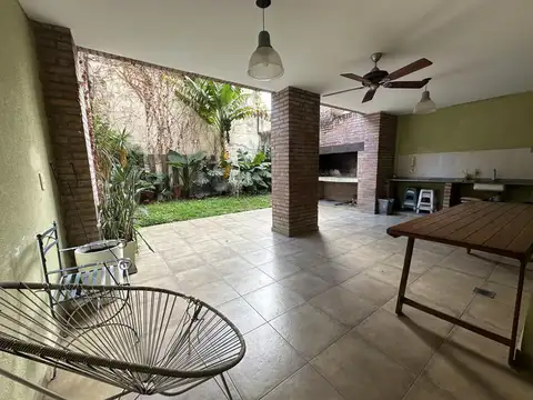 Departamento en alquiler, un dormitorio, moderno, amplio, balcón, barrio parque.