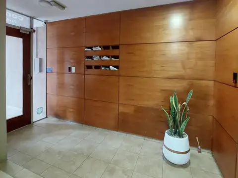 Departamento en alquiler, un dormitorio, moderno, amplio, balcón, barrio parque.