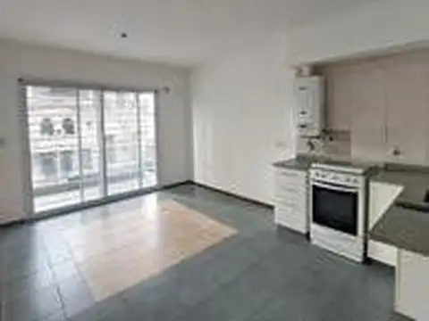 Departamento en alquiler, un dormitorio, moderno, amplio, balcón, barrio parque.