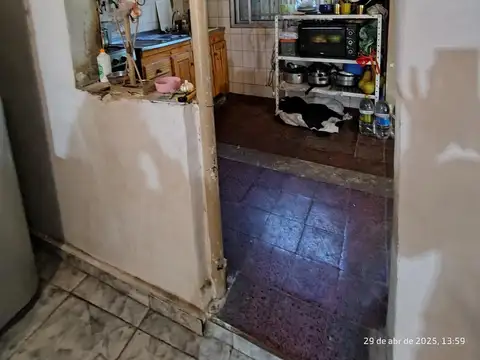 Casa 5 ambientes con 2 baños