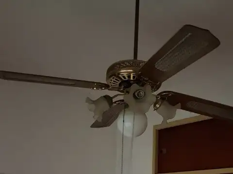 DEPARTAMENTO INTERNO EN PLANTA ALTA