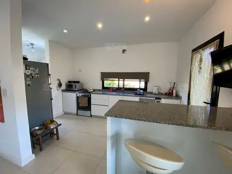 Casa en Venta en Pilar del Este - Santa Elena, USD 210.000