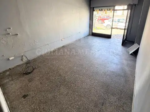 Local en Alquiler en Moron, $ 460.000