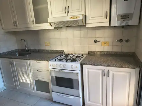 Departamento en Alquiler en Martín, $ 880.000
