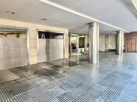 Caracas 459 , Piso 5