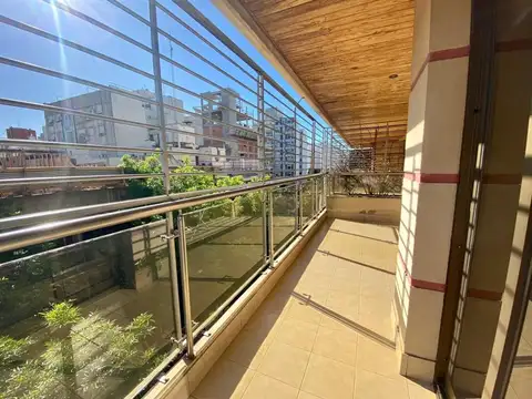 Departamento en venta - 4 ambientes con cochera- Flores