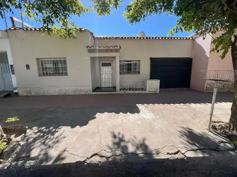 Vendo Casa a Reciclar o Demoler en Lujan de Cuyo