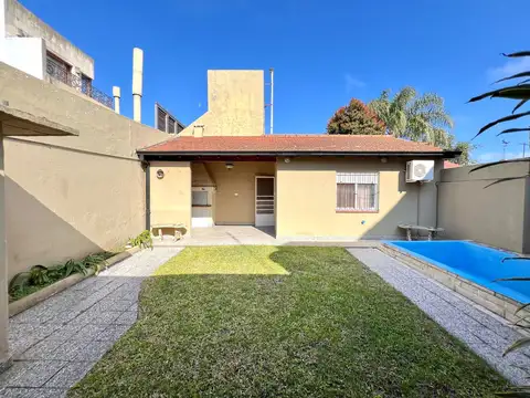 Casa de 3 ambientes en Venta en Martínez