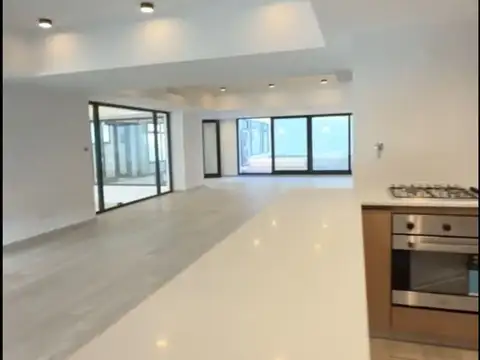 Departamento en Venta al Noreste