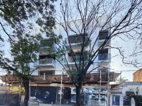 Pico 3300, Piso 0