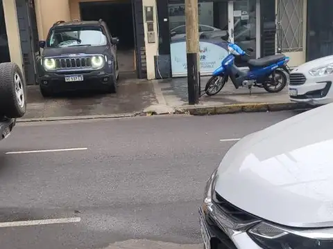 Cochera en Lomas de Zamora Oeste