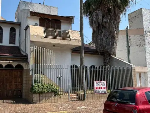 Chalet 3 ambientes venta Ramos Mejia