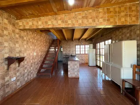 VENTA CASA 2 AMBIENTES CON COCHERA SAN PATRICIO