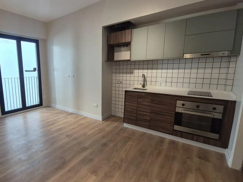 Larrea 1400, Piso 2