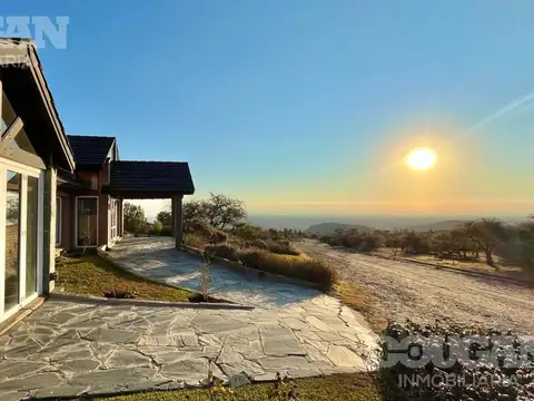 Casa 6 ambientes con 3 baños