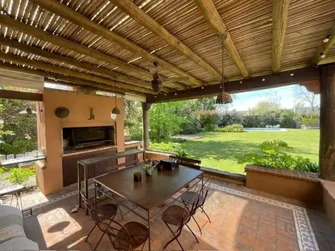 Casa en Alquiler Temporal en Santa Barbara, USD 4.300