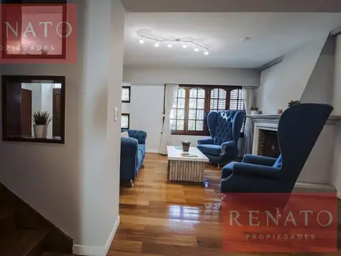 Casa 8 ambientes con 4 baños
