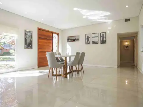 Casa en Venta en Country Club Los Cardales, USD 350.000