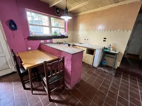 Casa 4 ambientes con 1 baño