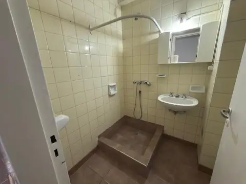 Departamento 5 ambientes con 2 baños