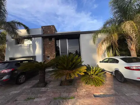 Casa en venta barrio las condes