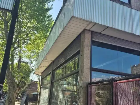 Alquiler de Local Comercial de 700 m² en Monte Grande