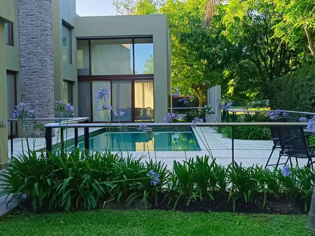 Casa en venta en Abril con fondo al espacio verde  - Foto 40