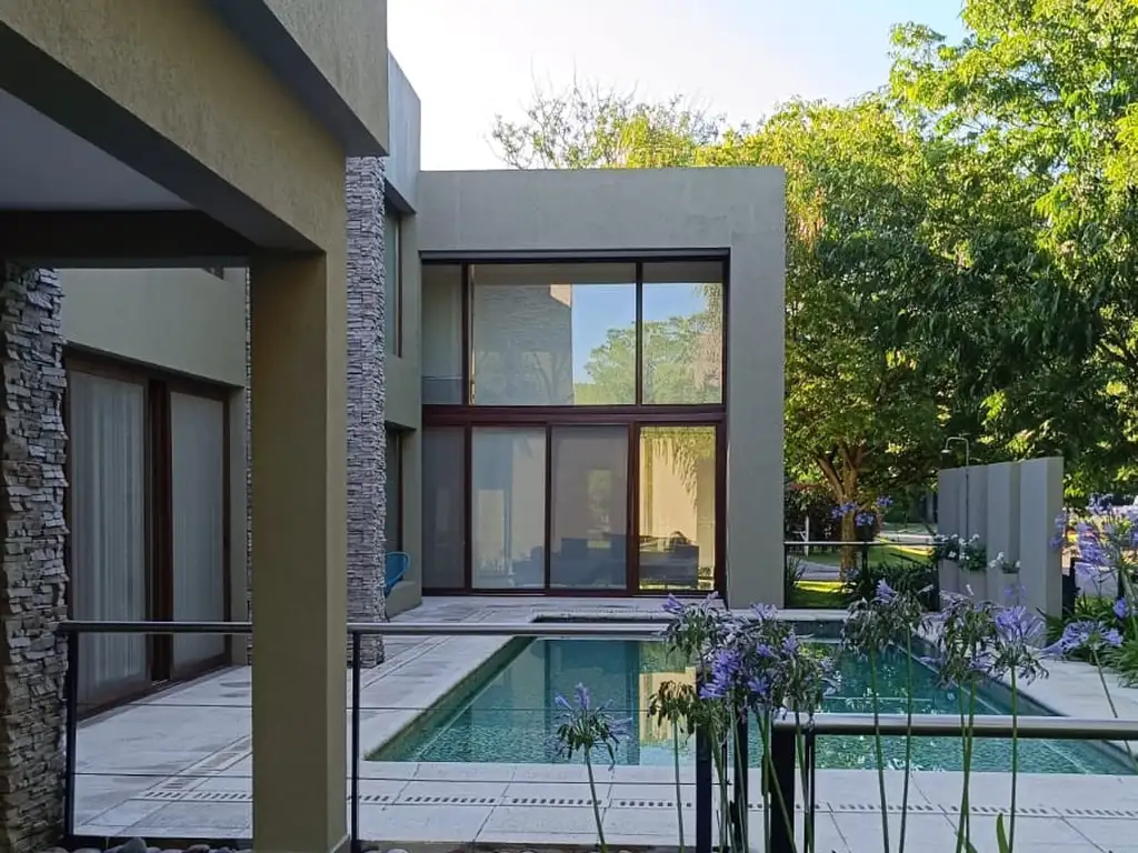 Casa en venta en Abril con fondo al espacio verde  - Foto 38