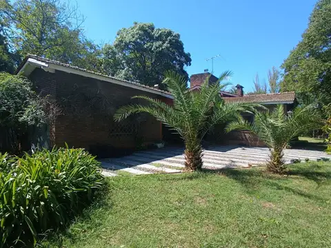 Casa - Alquiler - Argentina, Ituzaingó - ALGARROBOS 1860