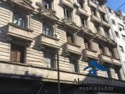 Departamento a 1 cuadra de Plaza Miserere 6 ambientes Apto Profesional