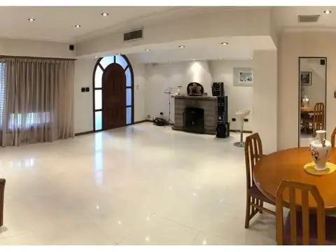 Domingo F Sarmiento 400