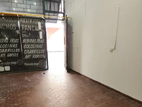 Local en Alquiler Via Púb.