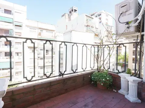 Jeronimo Salguero  y Av Sanfa Fe