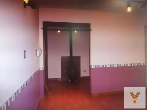 Casa en venta - 2 Dormitorios 2 Baños - San Isidro