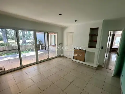 Casa en Alquiler en La Tradicion, USD 1.300