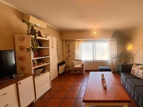Depto Tipo Casa en Venta 40 años