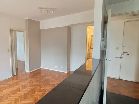 Cespedes 2300, Piso 4