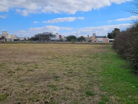 VENTA LOTE 7 SOLES 1700M2 HEREDADES FONDO NORTE
